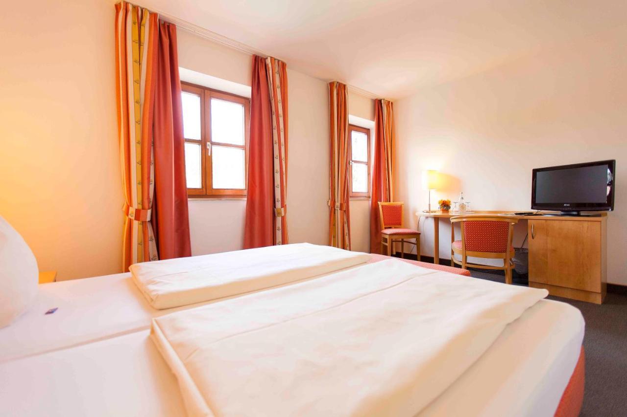 Alter Hof Hotel 3*