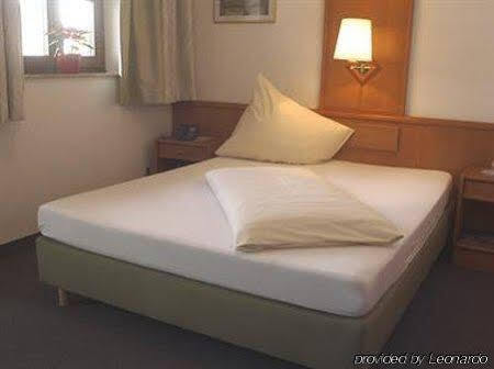 Alter Hof 3*